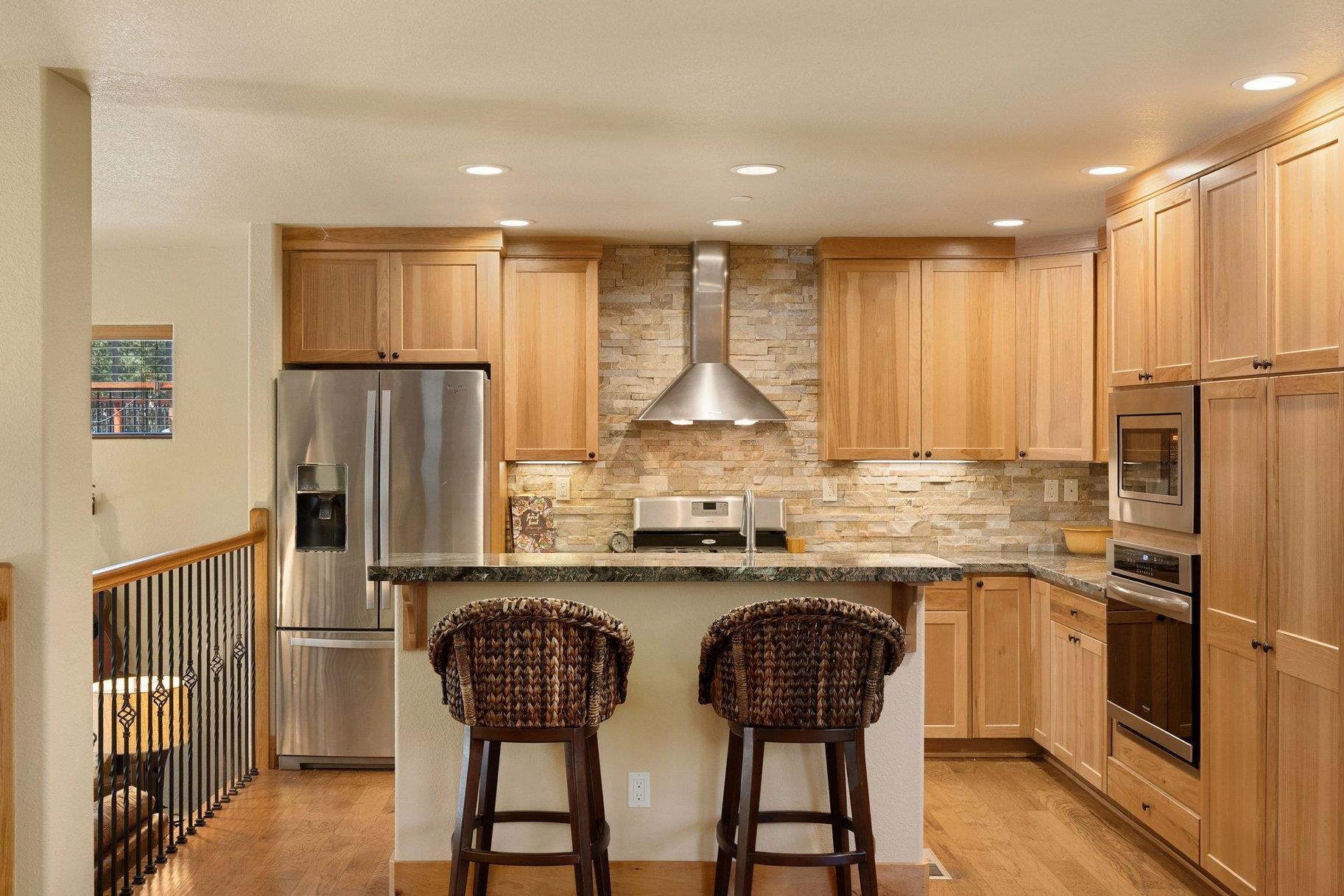 15224 Reed Avenue West Truckee, CA 96161 - Photo 7 of 28