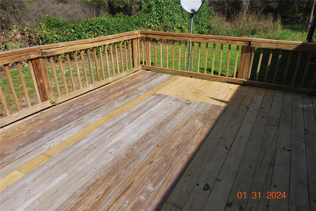 9848 Brantley Road Lithia, FL 33547 - Photo 4 of 25 DECK