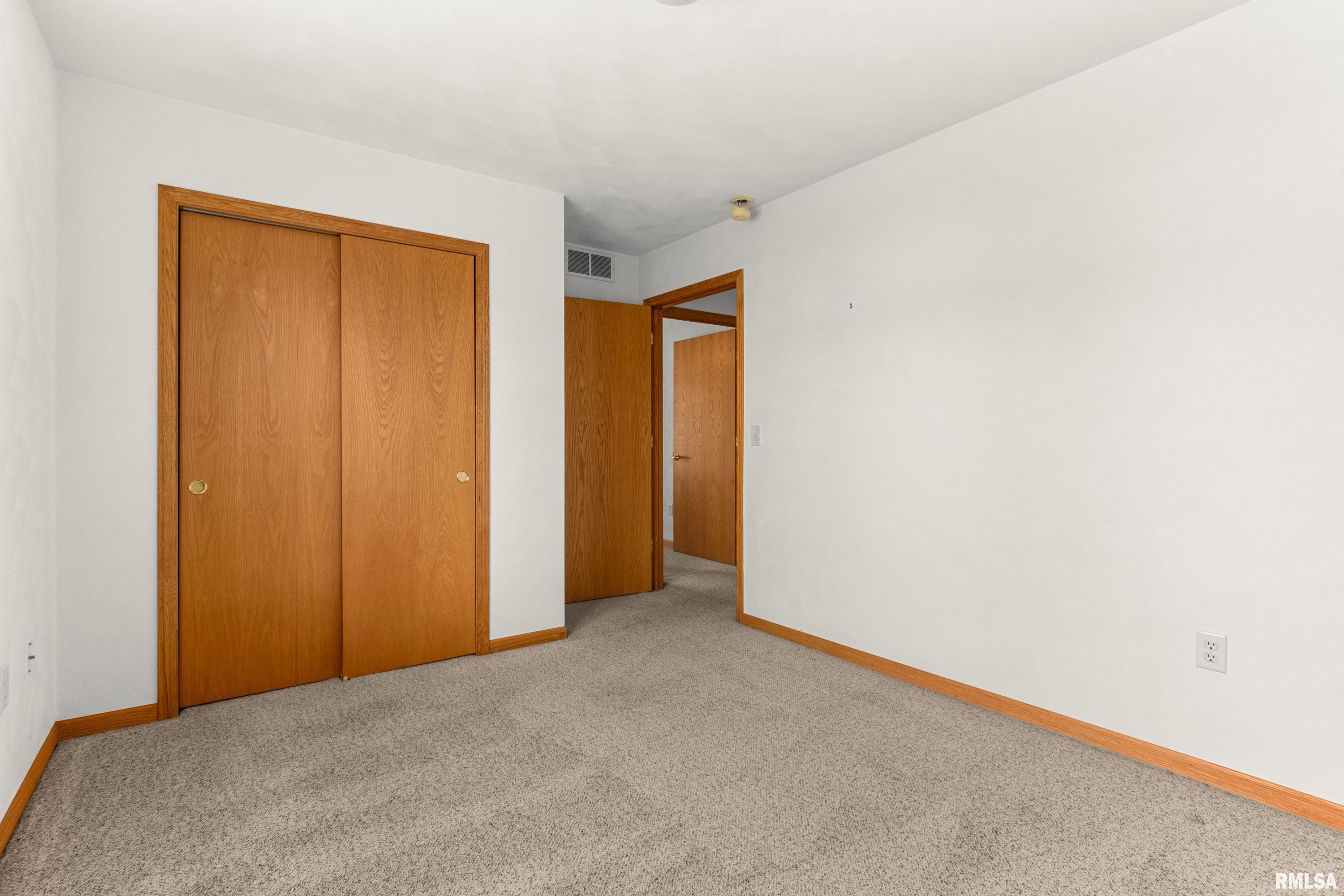 207 Easy Street Washington, IL 61571 - Photo 23 of 31 Gallery Image 23