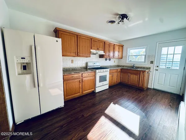 $2,400 | 57 Encinitas Drive, Toms River, NJ 08757