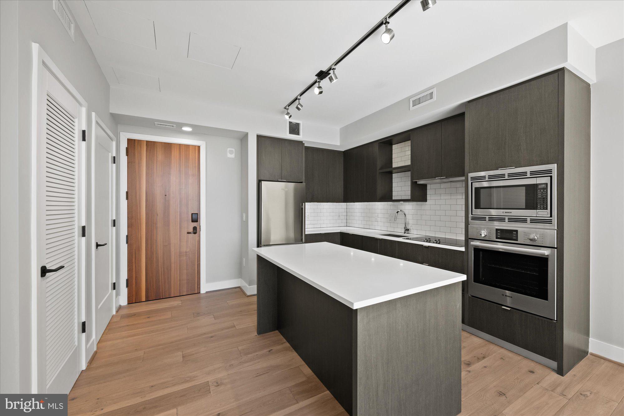 1300 4th Street Southeast, Unit 308 Washington, DC 20003 - Photo 5 of 15 Gourmet Kitchen