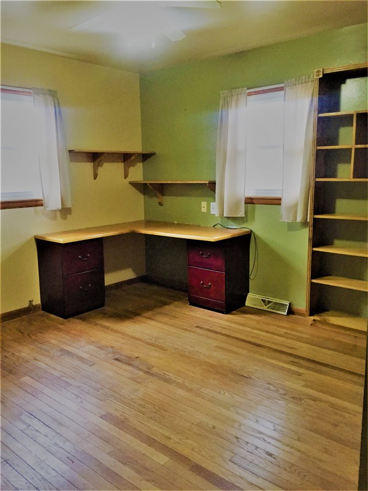 4323 East Ramp Creek Road Bloomington, IN 47401 - Photo 11 of 32