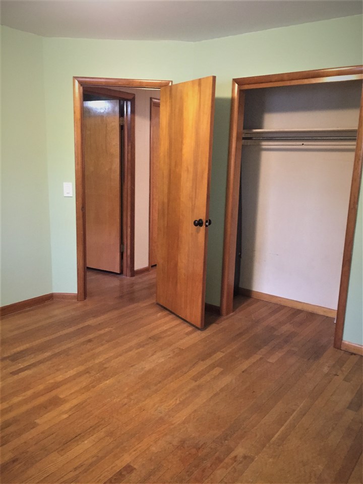 4323 East Ramp Creek Road Bloomington, IN 47401 - Photo 7 of 32