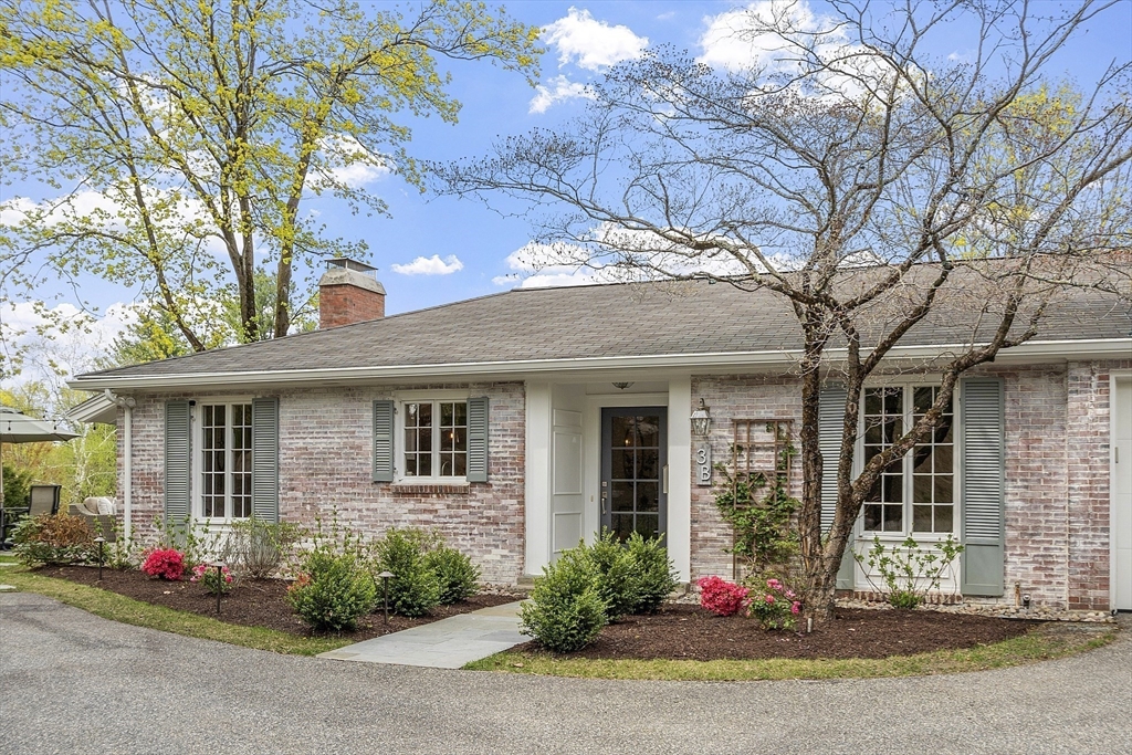 3 B Pelham Road Lexington, MA 02421 - Photo 39 of 41 a front view of a house with yard