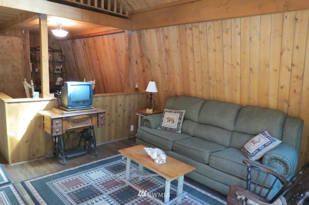 765 East Promontory Road Shelton, WA 98584 - Photo 4 of 15 Gallery Image 4
