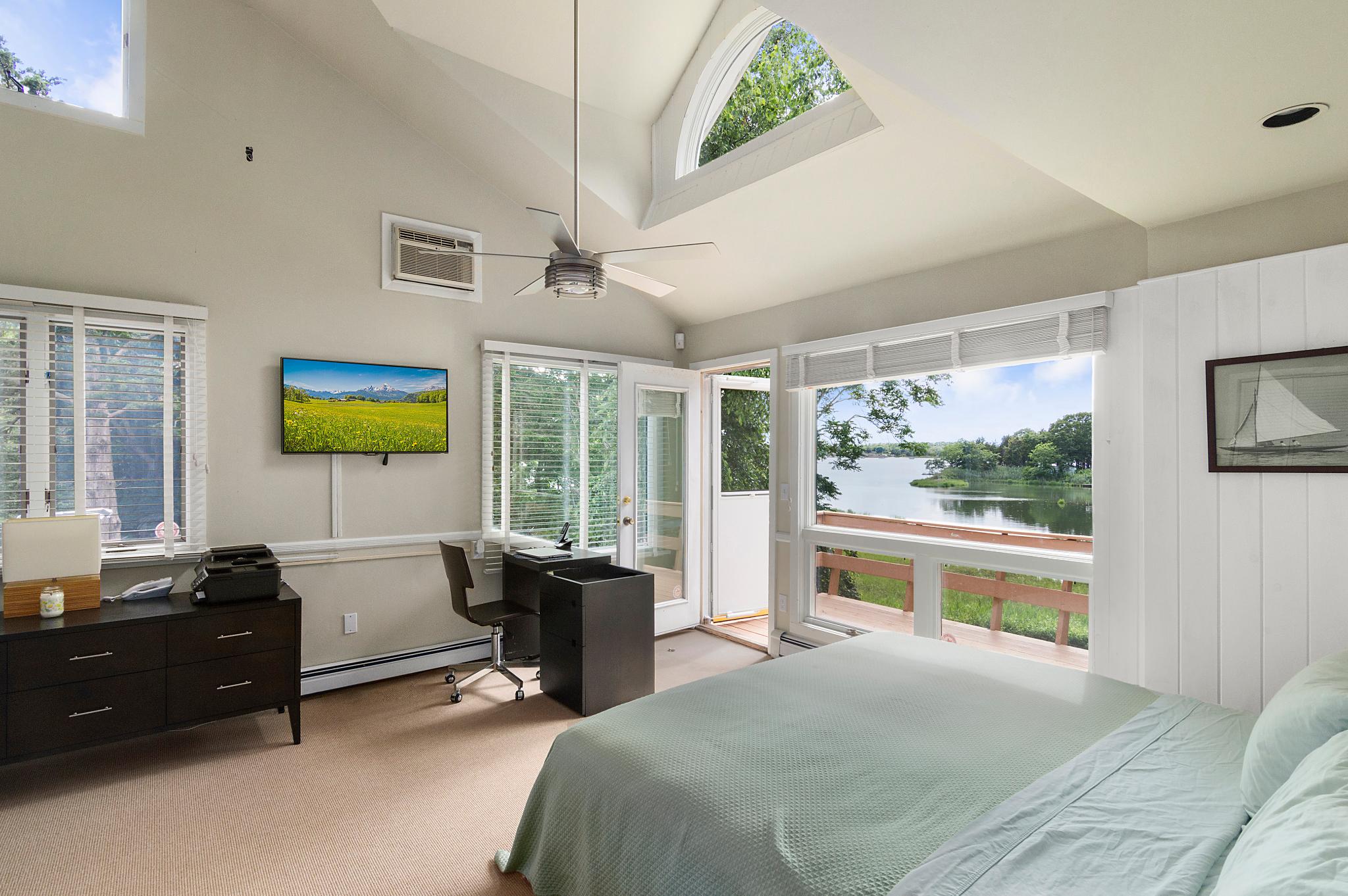42 Towd Point Road Southampton, NY 11968 - Photo 15 of 18 Gallery Image 15