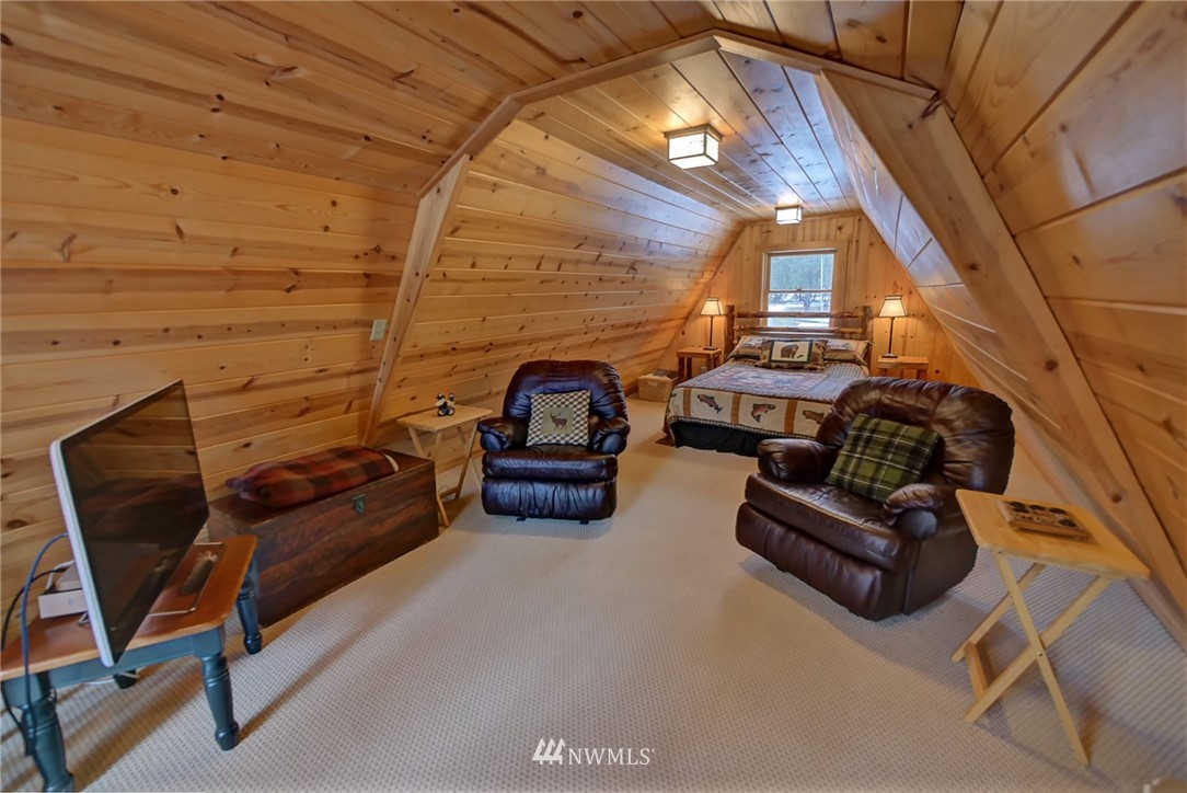 47 Foster Loop Road Winthrop, WA 98862 - Photo 12 of 24 Gallery Image 12