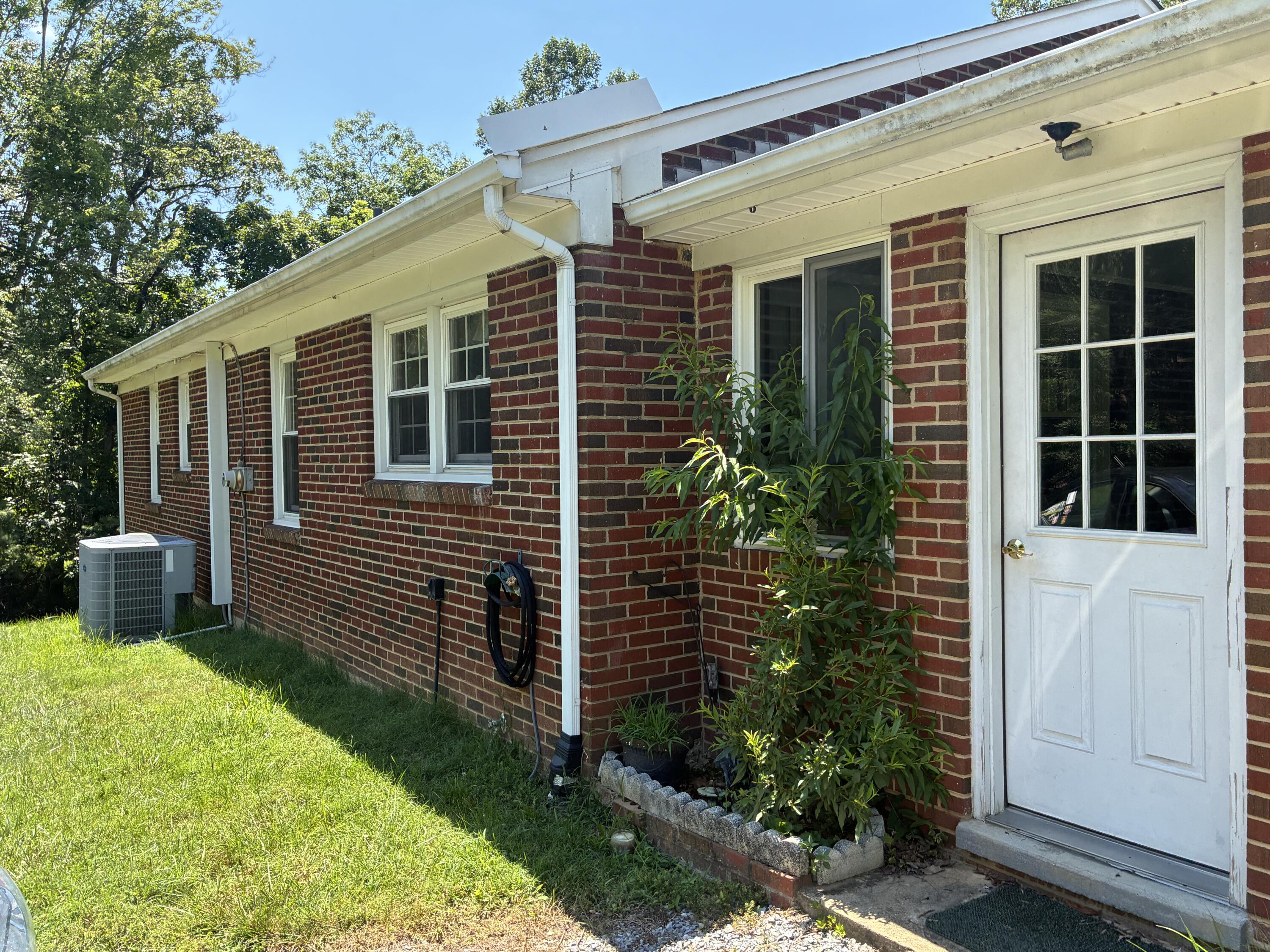105 Berry Ridge Road Buchanan, VA 24066 - Photo 2 of 19 IMG_0180