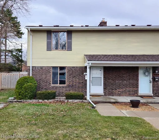 $1,500 | 24128 Quad Park Lane, Clinton Township, MI 48035
