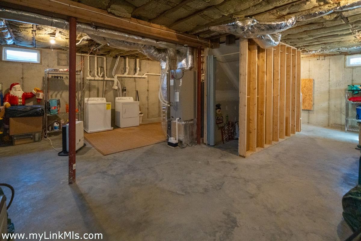 145 Vineyard Meadow Farms Road West Tisbury, MA 02568 - Photo 26 of 36