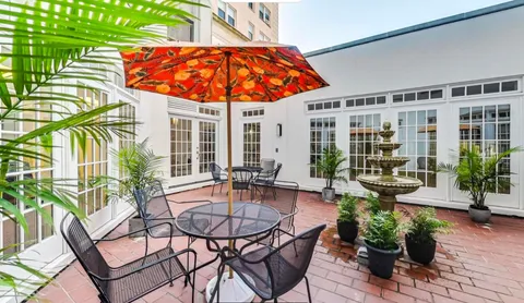 $485,000 | 5555 North Sheridan Road, Unit 1503, Chicago, IL 60640