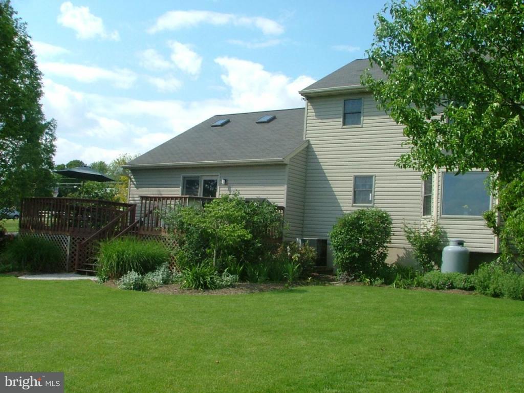 1759 Shumaker Road Manheim, PA 17545 - Photo 2 of 9