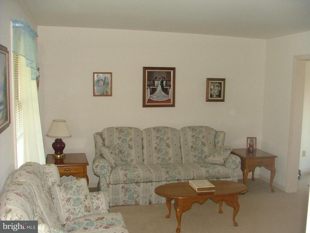 1759 Shumaker Road Manheim, PA 17545 - Photo 8 of 9