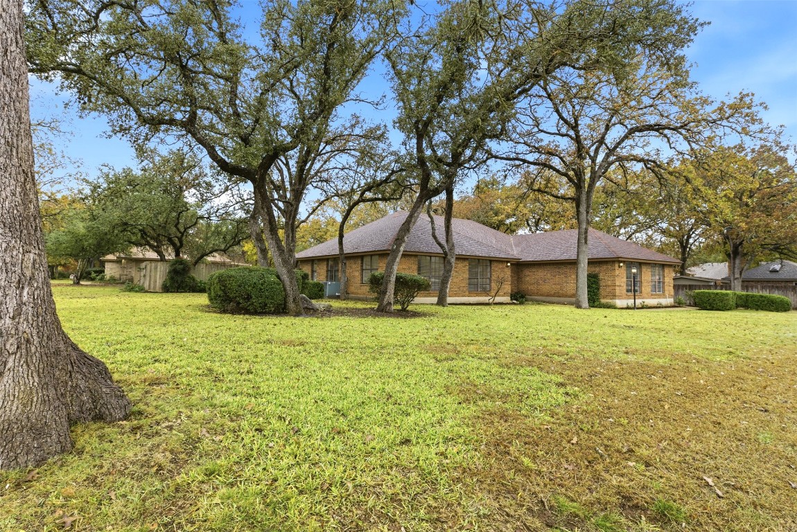 3311 Squirrel Hollow Austin, TX 78748 - Photo 2 of 40 3311 Squirrel Hollow in Shady Hollow. New roof installed in September 2025.