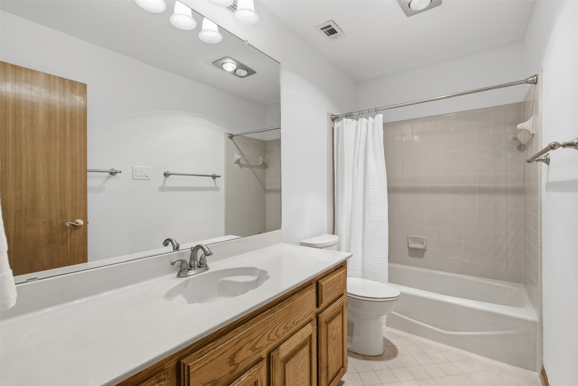 3311 Squirrel Hollow Austin, TX 78748 - Photo 26 of 40 Hall bath for secondary bedrooms & guests