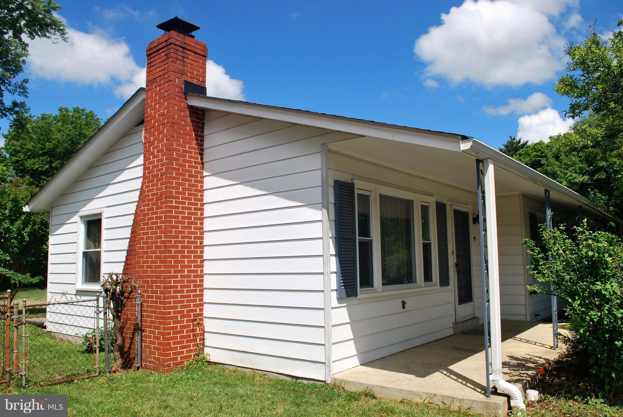 49 Harmony Hall Road Gaithersburg, MD 20877 - Photo 4 of 26 Exterior (General)