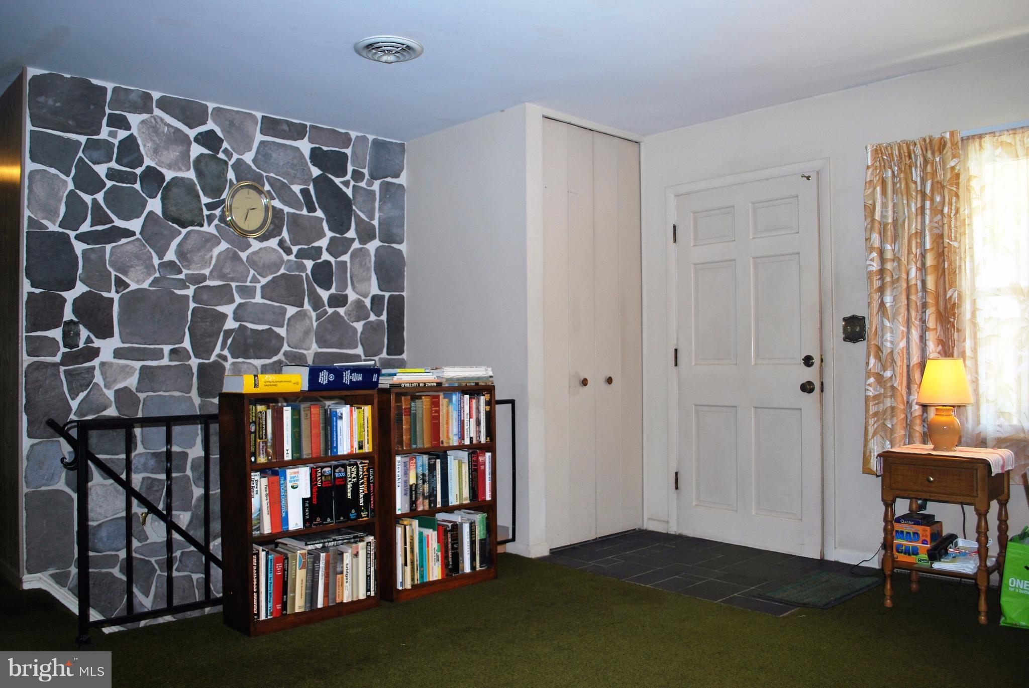 49 Harmony Hall Road Gaithersburg, MD 20877 - Photo 9 of 26 Living Room