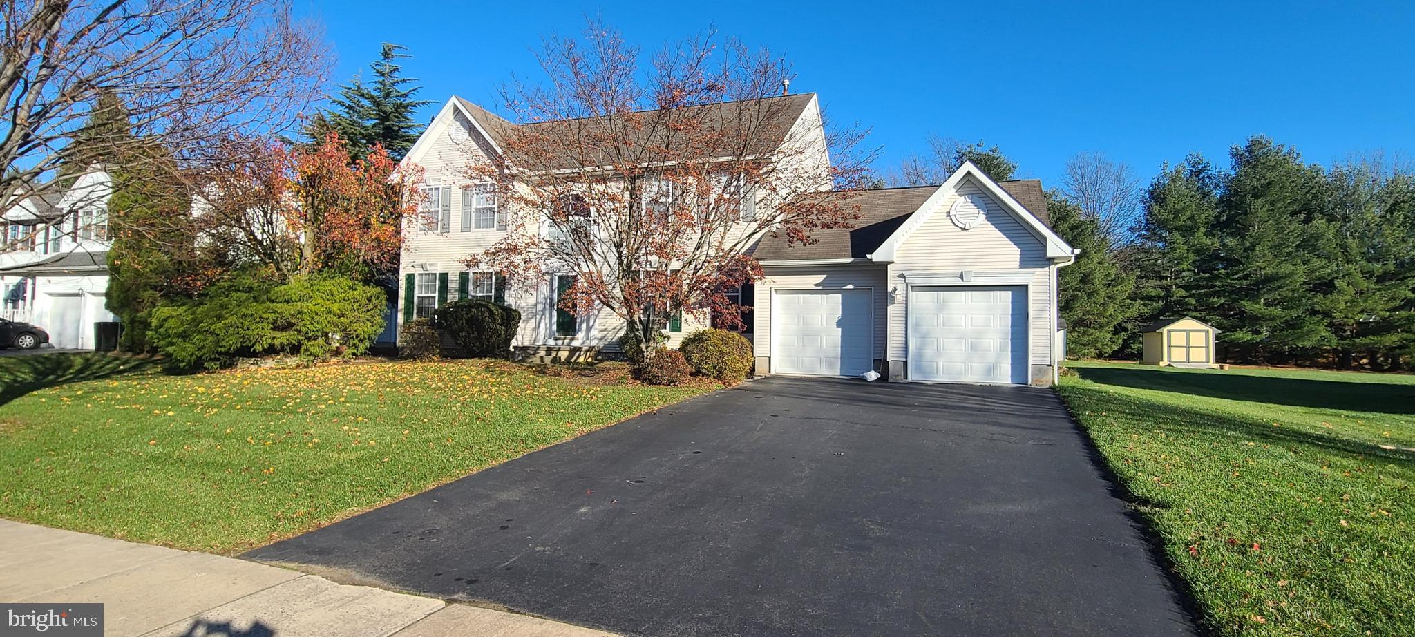 25 Amberfield Road Trenton, NJ 08691 - Photo 2 of 41 Gallery Image 2