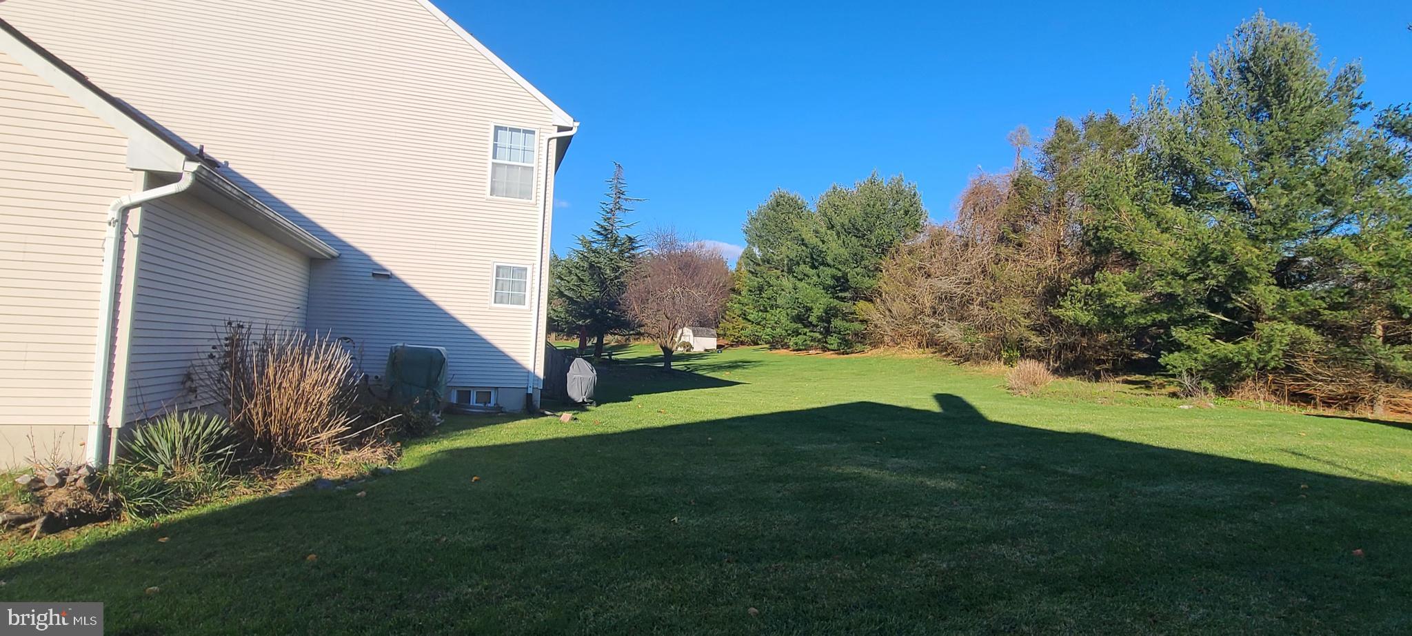 25 Amberfield Road Trenton, NJ 08691 - Photo 4 of 41 Gallery Image 4