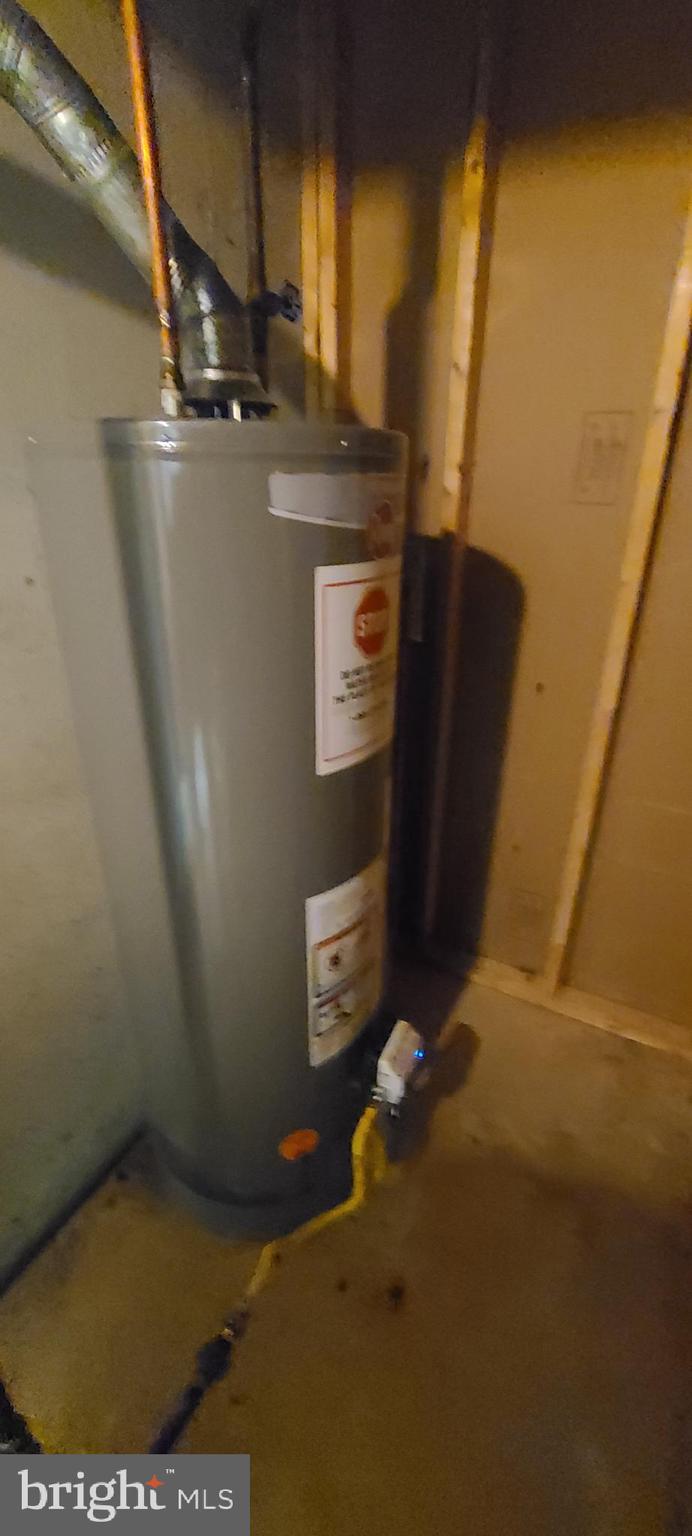 25 Amberfield Road Trenton, NJ 08691 - Photo 40 of 41 Newer Hot Water Heater