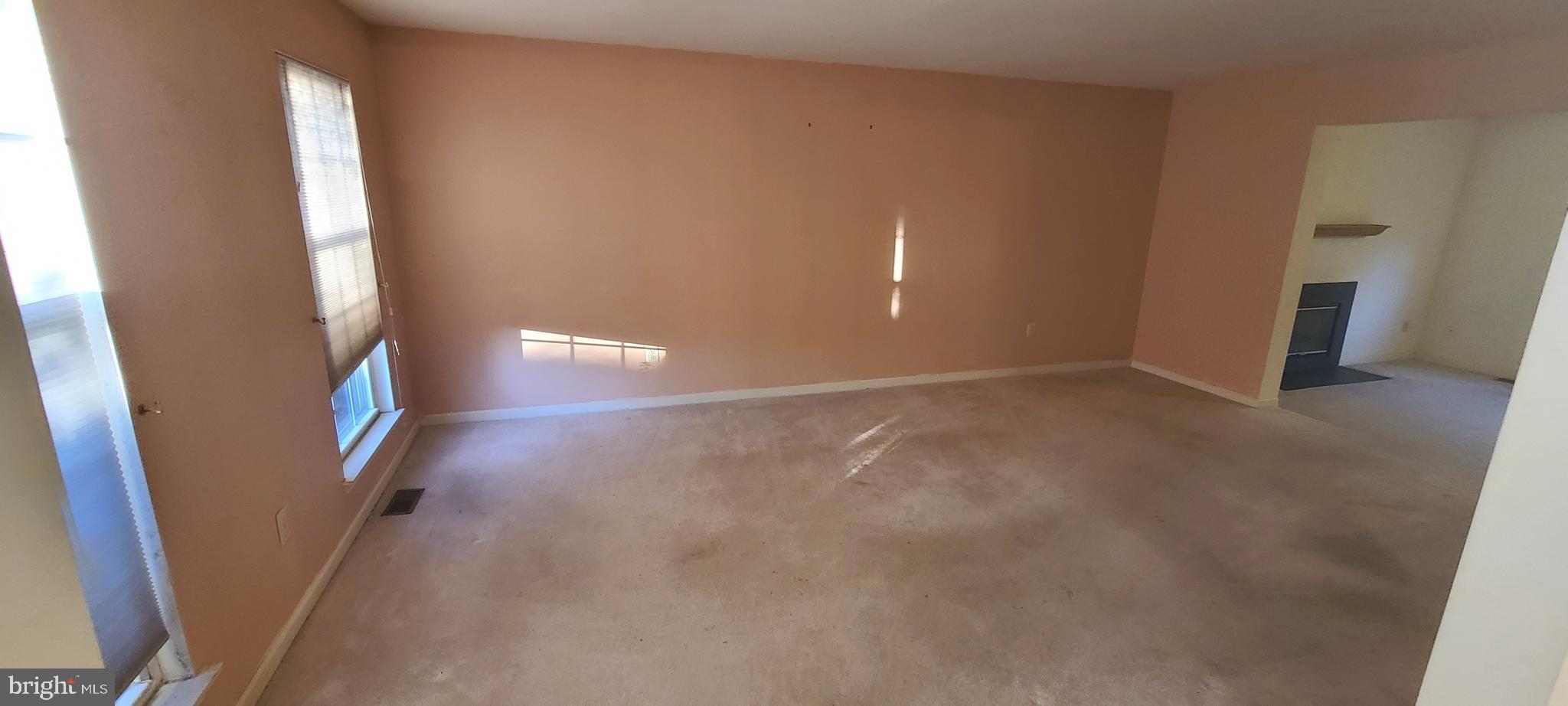 25 Amberfield Road Trenton, NJ 08691 - Photo 10 of 41 Living Room