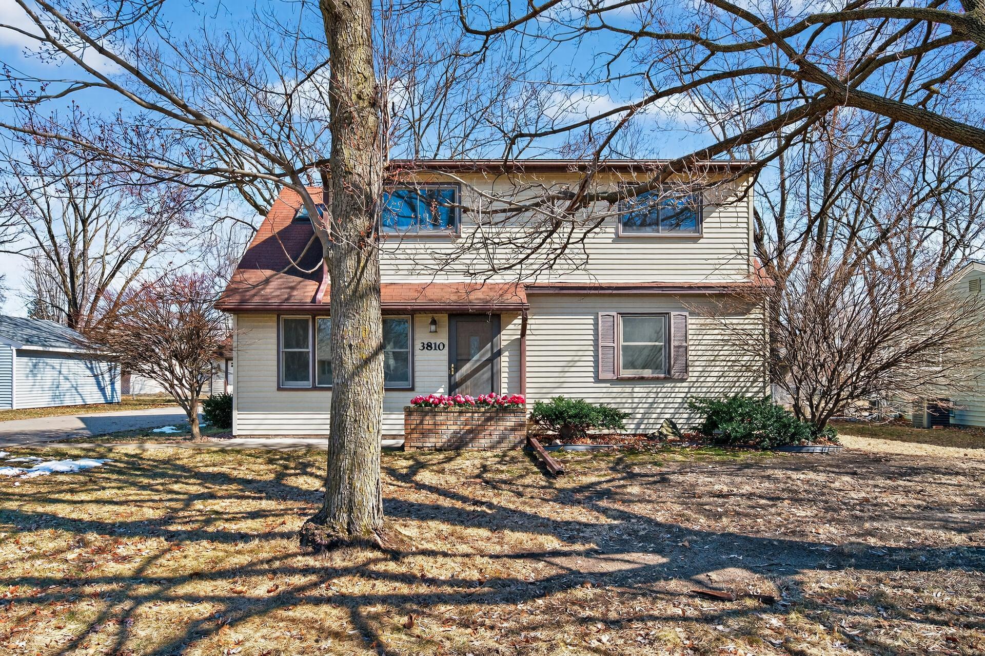3810 McKnight Road North White Bear Lake, MN 55110 - Photo 1 of 1