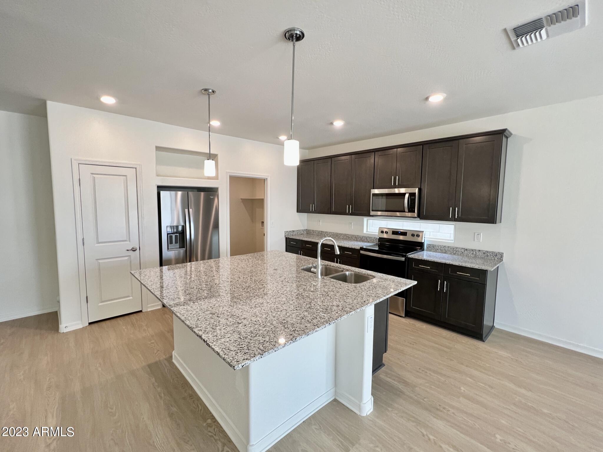 1750 Inca Drive Coolidge, AZ 85128 - Photo 7 of 23 KITCHEN