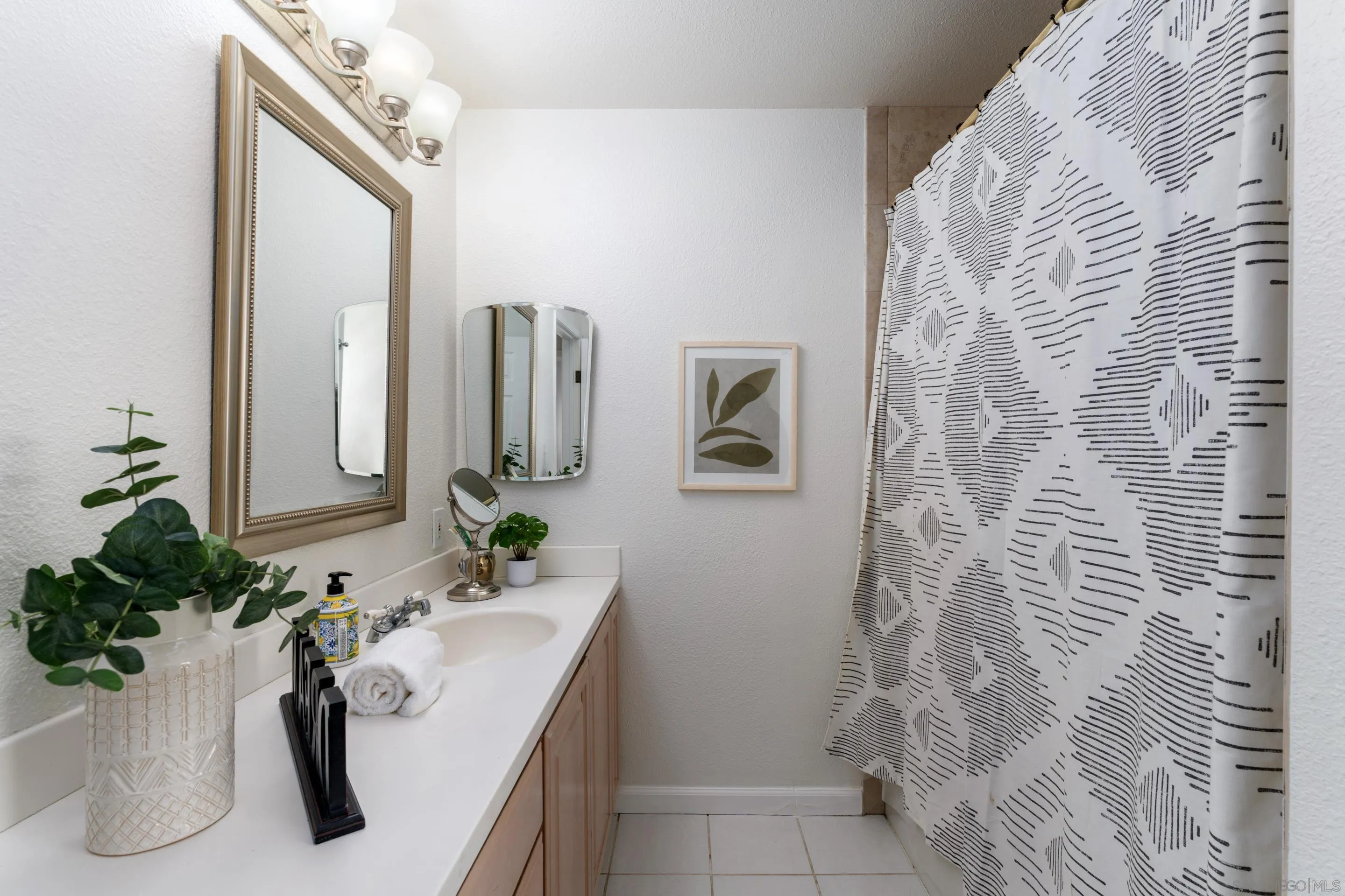 9844 Lorraine Ridge Trail El Cajon, CA 92021 - Photo 27 of 75 Gallery Image 27