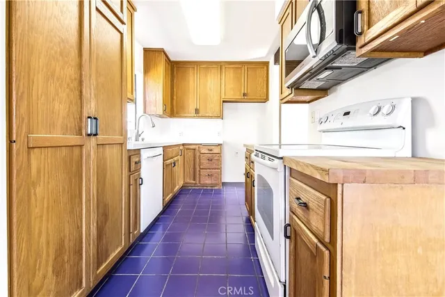 $5,500 | 1834 Rhodes Street, Hermosa Beach, CA 90254