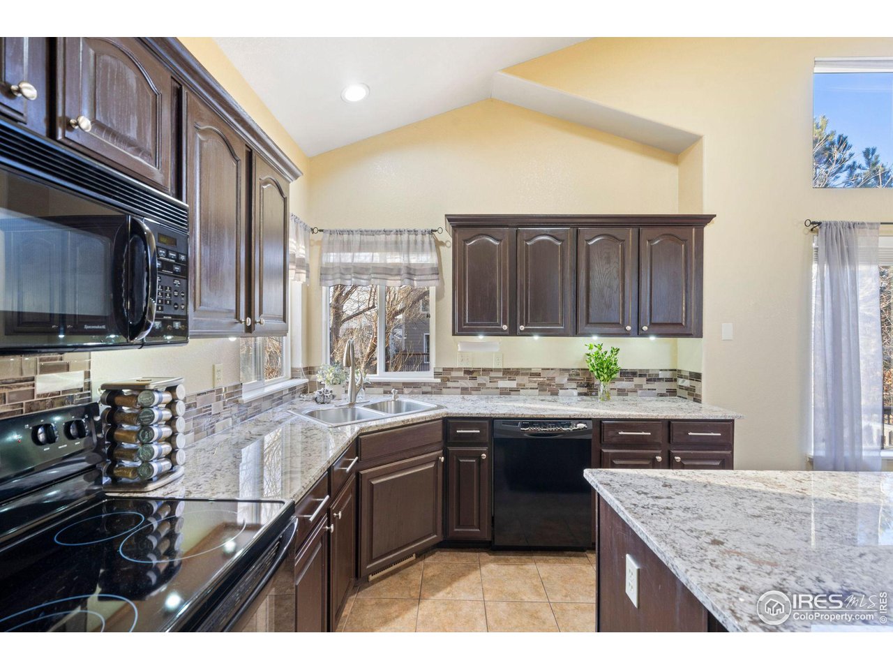 449 Flagler Road Fort Collins, CO 80525 - Photo 9 of 32 Gallery Image 9
