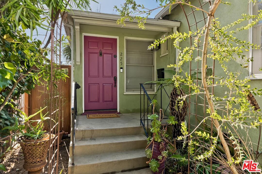 223 6th Avenue Venice, CA 90291 - Photo 16 of 39 a view of a entryway door of the house