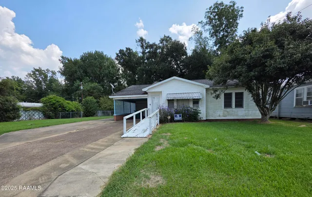 $70,000 | 515 North Dupre Street, Ville Platte, LA 70586