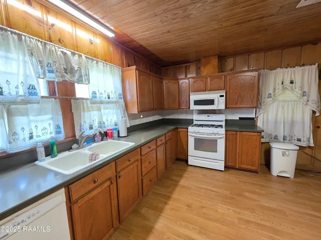 $70,000 | 515 North Dupre Street, Ville Platte, LA 70586