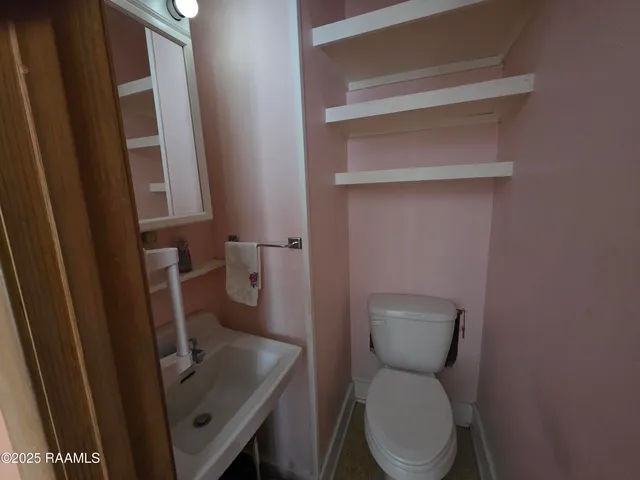 $70,000 | 515 North Dupre Street, Ville Platte, LA 70586