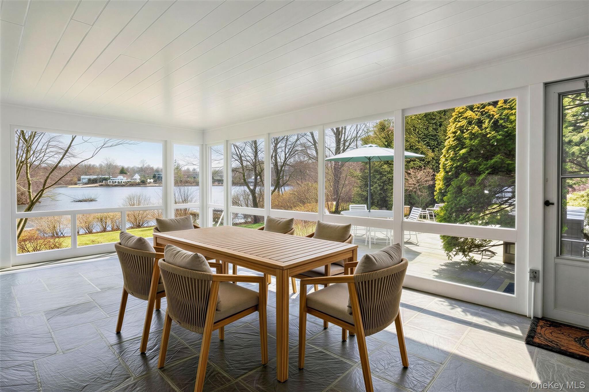 180 Wilmot Road New Rochelle, NY 10804 - Photo 21 of 26 Photo has been virtually staged.