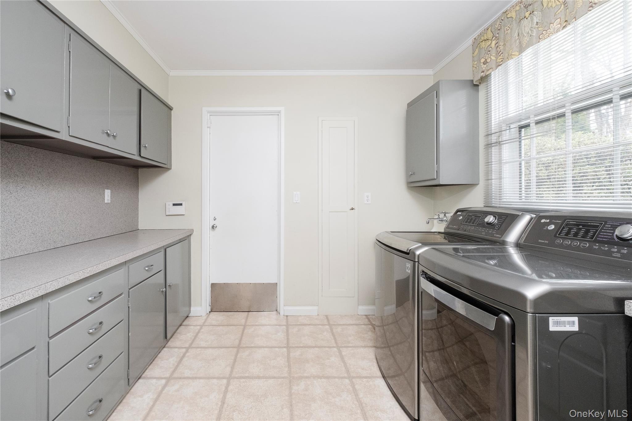 180 Wilmot Road New Rochelle, NY 10804 - Photo 23 of 26