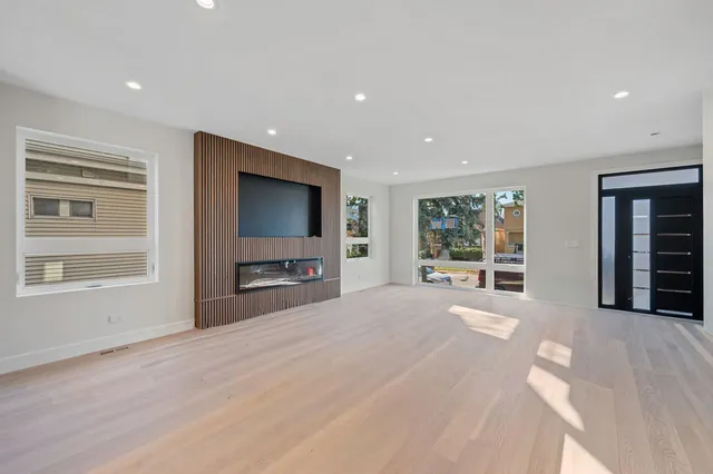 $969,700 | 4959 North Merrimac Avenue, Chicago, IL 60630