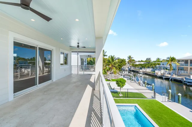 $2,950,000 | 226 South Coconut Palm Boulevard, Tavernier, FL 33070