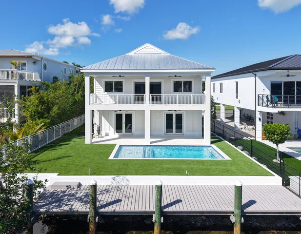 $2,950,000 | 226 South Coconut Palm Boulevard, Tavernier, FL 33070