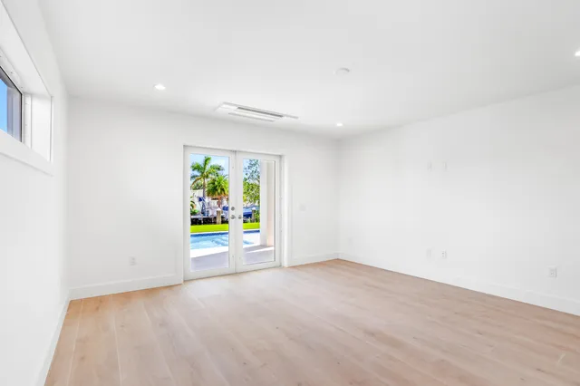 $2,950,000 | 226 South Coconut Palm Boulevard, Tavernier, FL 33070