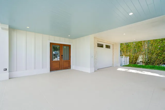 $2,950,000 | 226 South Coconut Palm Boulevard, Tavernier, FL 33070