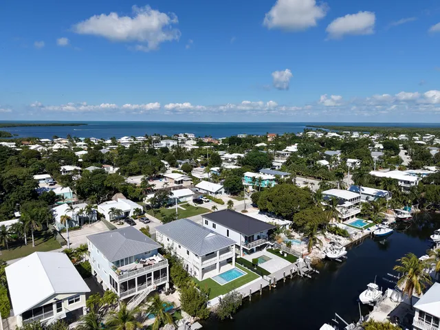 $2,950,000 | 226 South Coconut Palm Boulevard, Tavernier, FL 33070