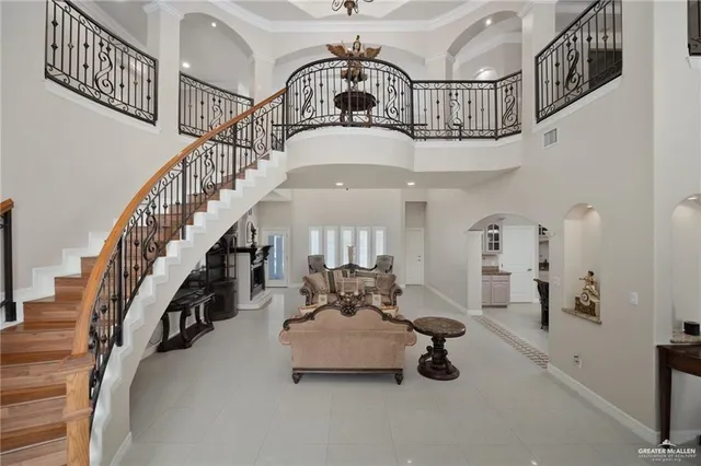 a view of entryway and hall