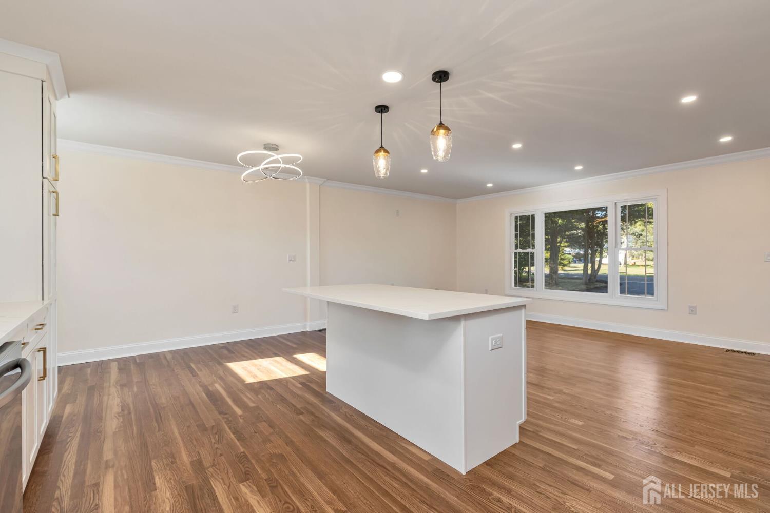 64 Ellison Road Somerset, NJ 08873 - Photo 14 of 53 Gallery Image 14