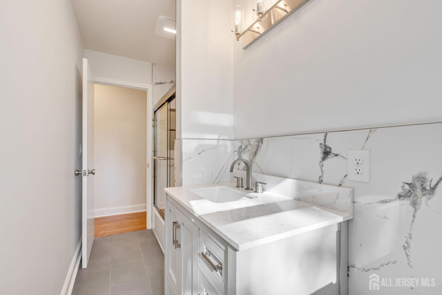 64 Ellison Road Somerset, NJ 08873 - Photo 18 of 53 Gallery Image 18