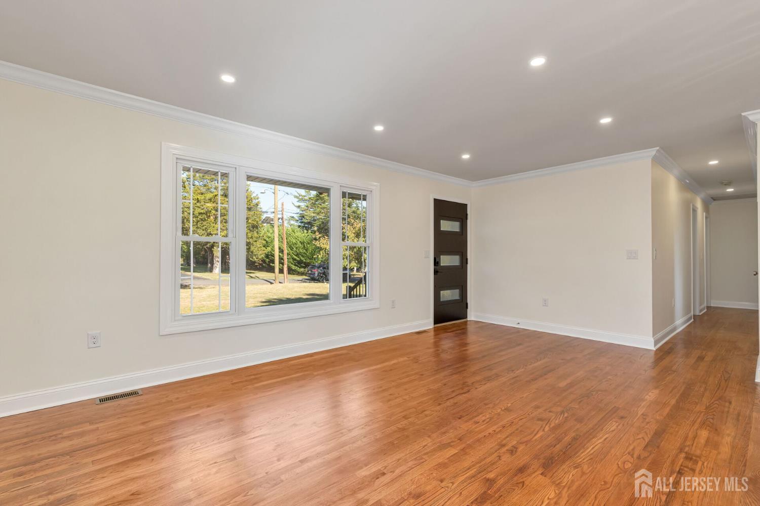 64 Ellison Road Somerset, NJ 08873 - Photo 3 of 53 Gallery Image 3