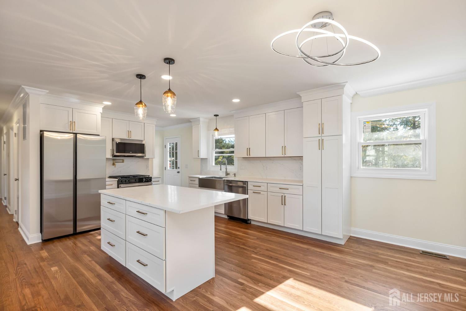 64 Ellison Road Somerset, NJ 08873 - Photo 7 of 53 Gallery Image 7