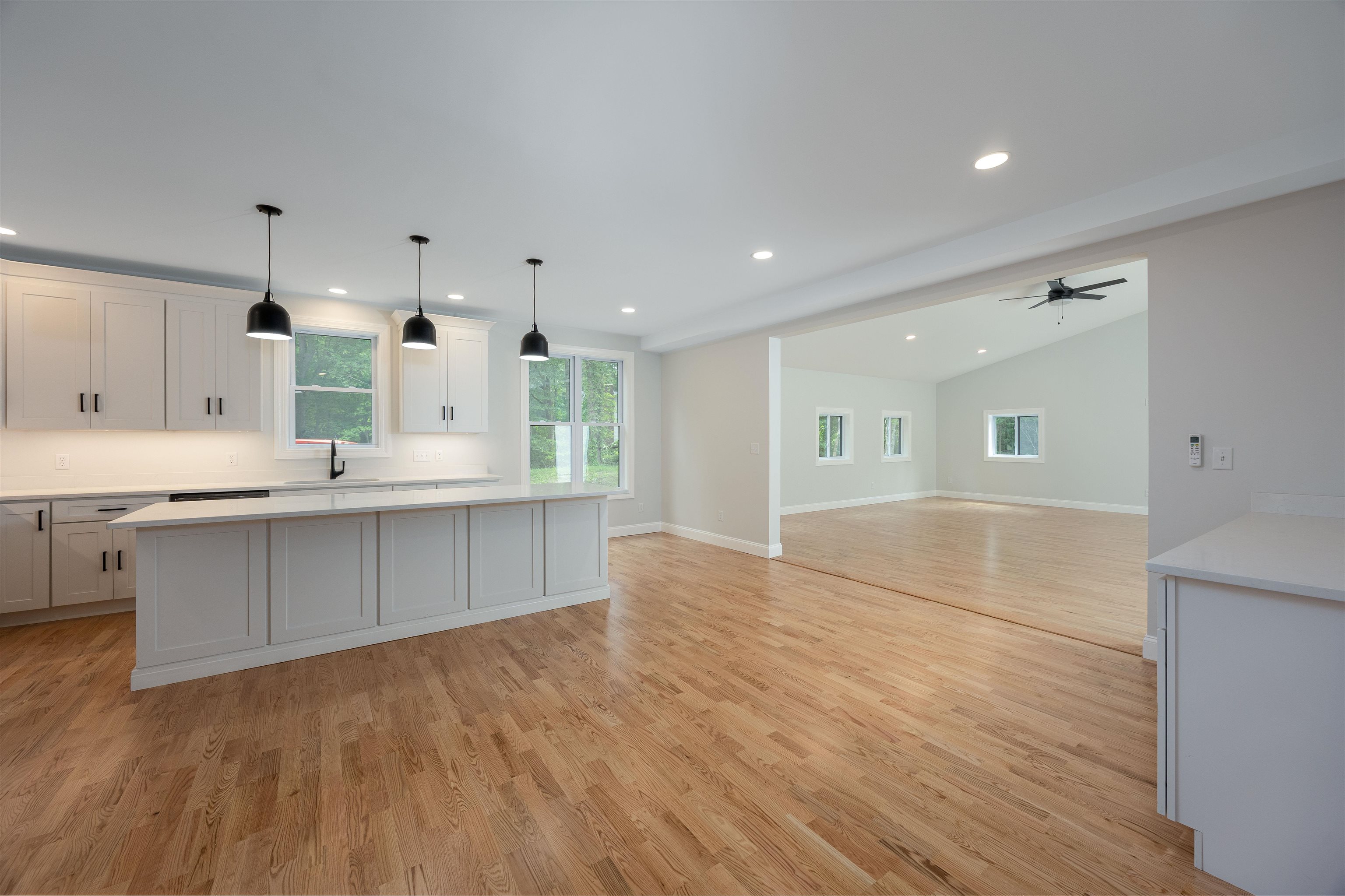 99 Rockingham Road, Unit 1 Londonderry, NH 03053 - Photo 1 of 42