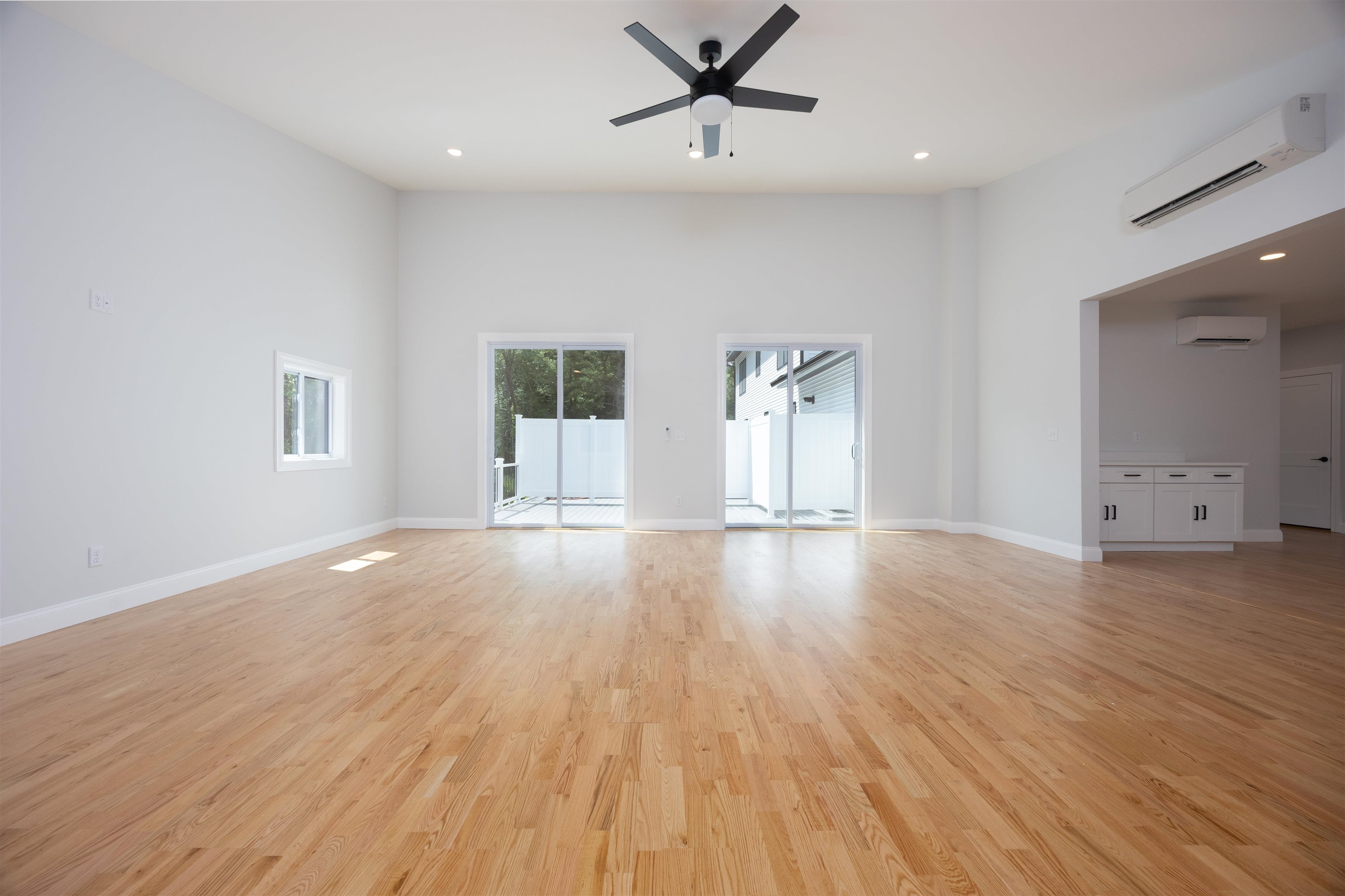 99 Rockingham Road, Unit 1 Londonderry, NH 03053 - Photo 12 of 42