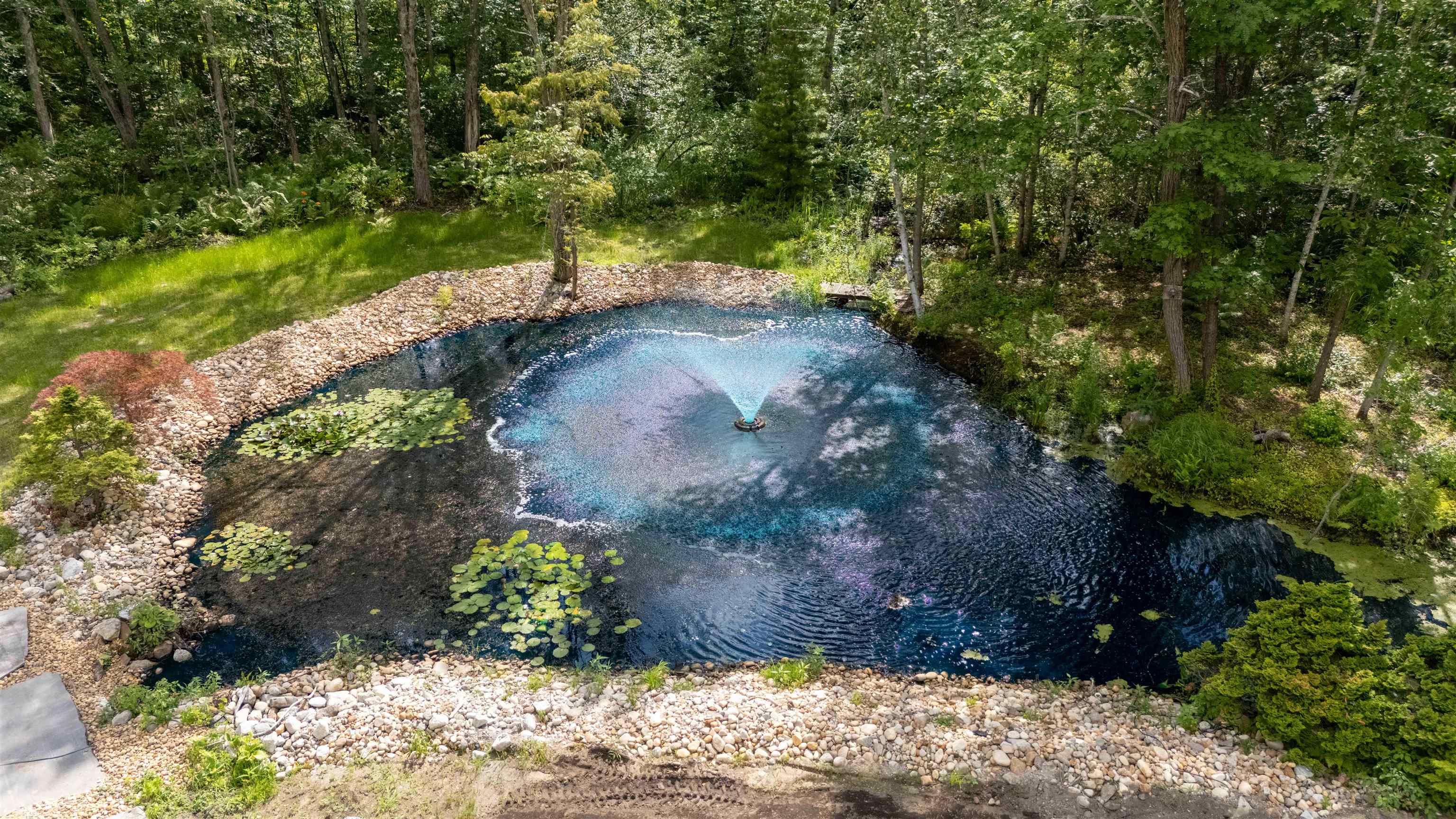 99 Rockingham Road, Unit 1 Londonderry, NH 03053 - Photo 31 of 42